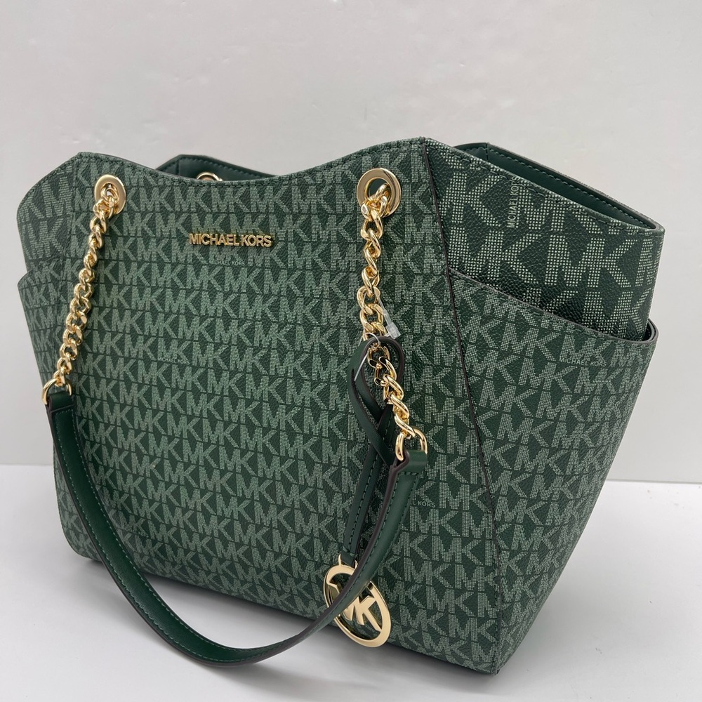 MICHAEL KORS
Jet Set Travel Large Signature Chain Shoulder Tote Bag
Moss
NWT - Picture 10 of 16